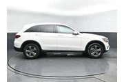$28652 : Mercedes-Benz GLC 2022 AWD G thumbnail