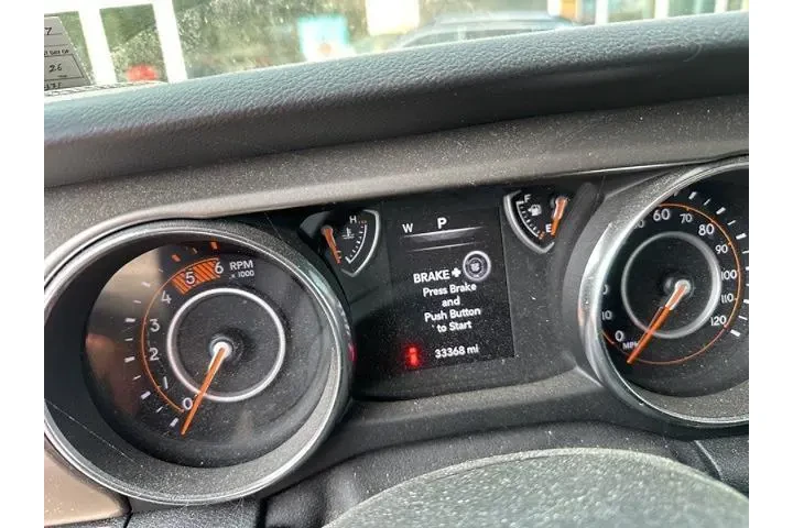 $26994 : Jeep Wrangler Unlimited 2021 image 6