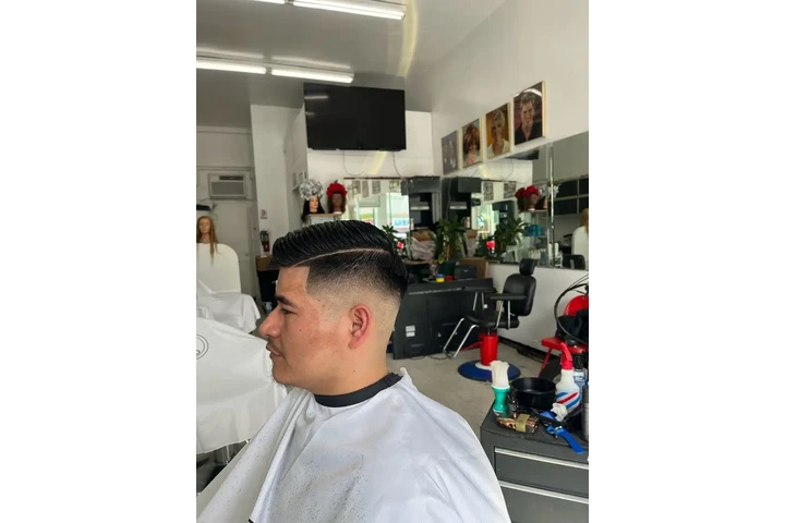 Elite Barber & Beauty Salon image 3