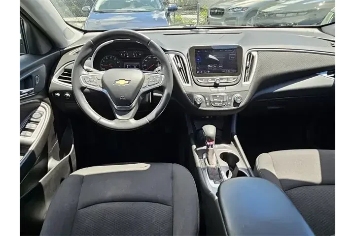 $19590 : Chevrolet Malibu 2022 RS 4dr image 6