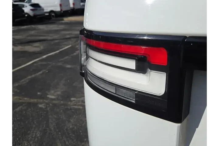 $13999 : Land Rover Discovery 2017 AW image 9