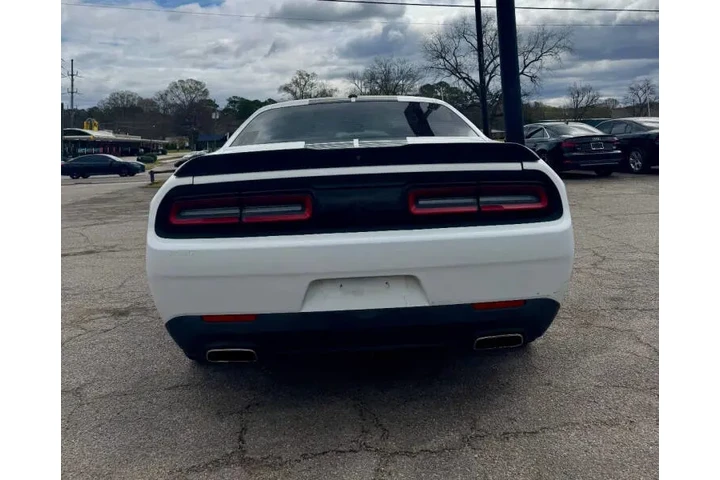 $15900 : 2021 Challenger SXT image 8