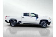 $39994 : Chevrolet Silverado 2500HD 2 thumbnail
