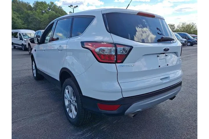 $12028 : Ford Escape 2017 AWD SE 4dr image 5