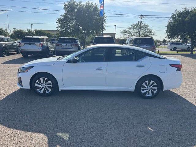 $25749 : 2024 Altima 2.5 S image 3