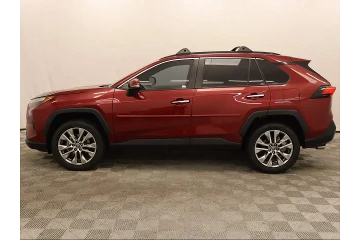 $31995 : Toyota RAV4 2022 AWD Limited image 7