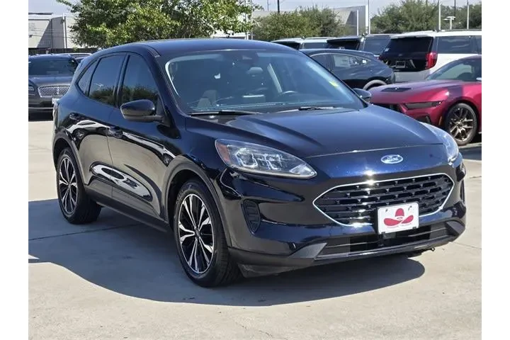 $15976 : Ford Escape 2021 SE 4dr SUV image 3