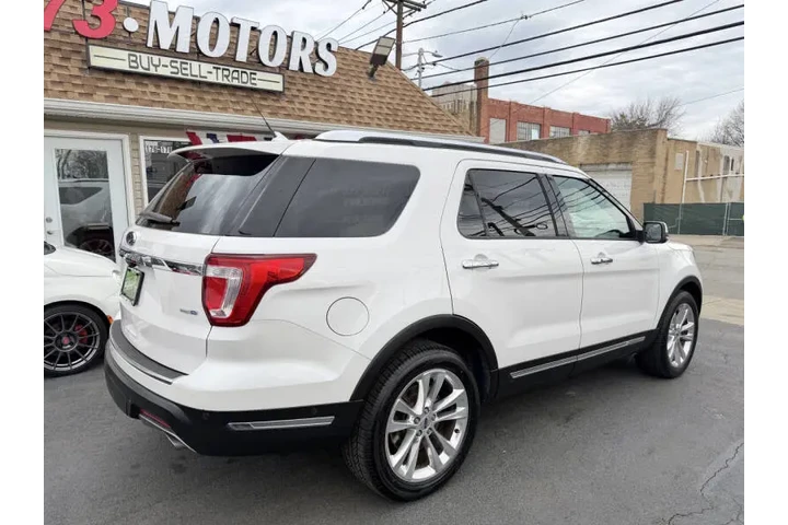 $9799 : 2018 Explorer Limited image 4
