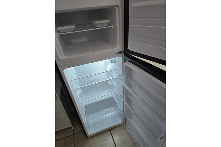 $1100 : RENTO HABITACIÓN AMUEBLADA HOY image 4