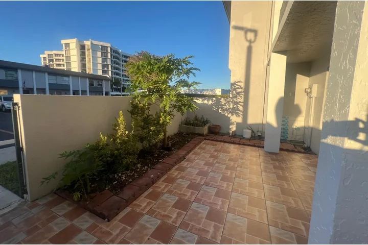 $850 : RENTO HABITACIÓN KENDALL image 4