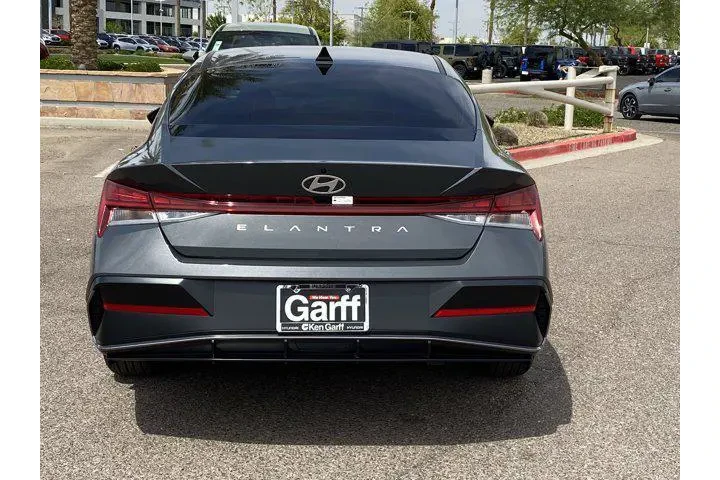 $21990 : Hyundai ELANTRA 2024 SEL 4dr image 5