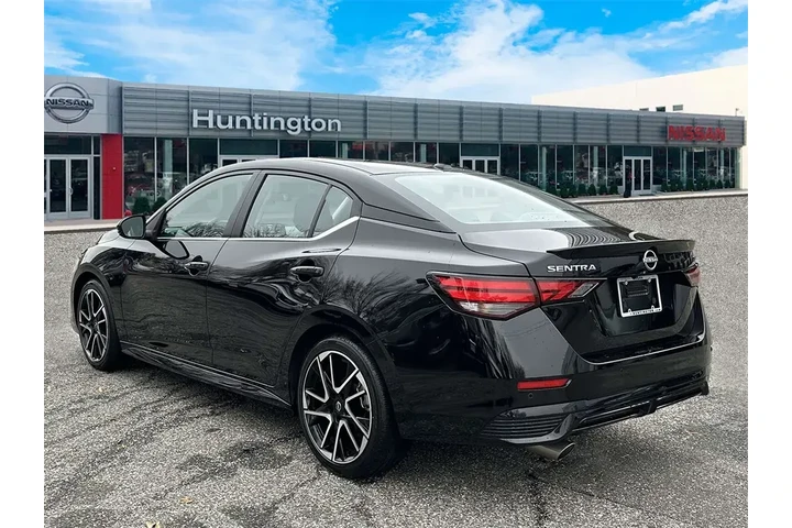 $18901 : Nissan Sentra 2025 SR 4dr Se image 8