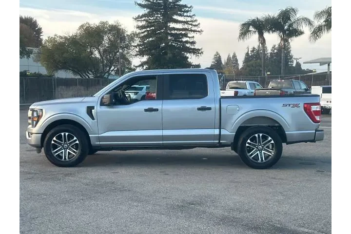 $37945 : Ford F-150 2023 4x2 XL 4dr S image 7