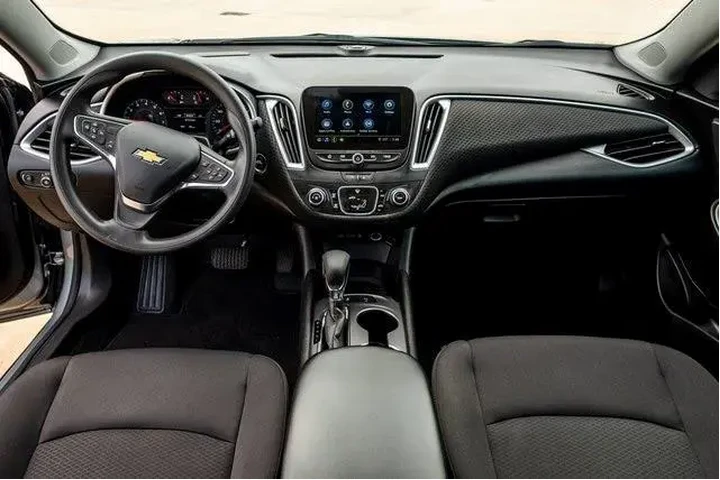 $17319 : Chevrolet Malibu 2024 LS 4dr image 8