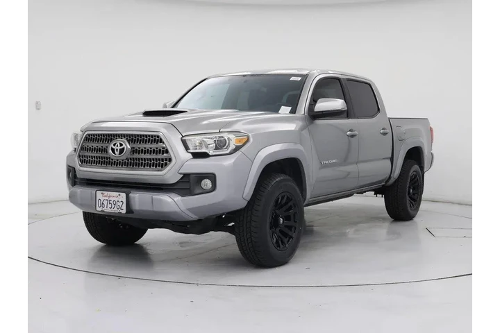 $30998 : Toyota Tacoma 2017 4x2 TRD S image 4