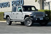 $28595 : Jeep Gladiator 2020 4x4 Over thumbnail