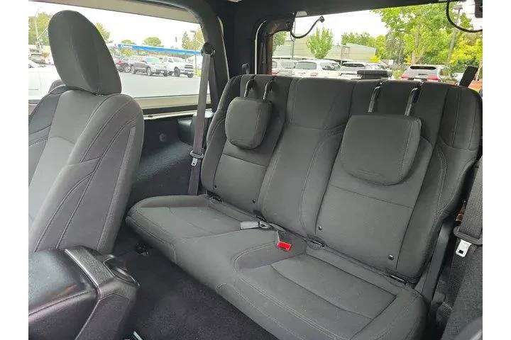 $28995 : Jeep Wrangler 2020 4x4 Sport image 8