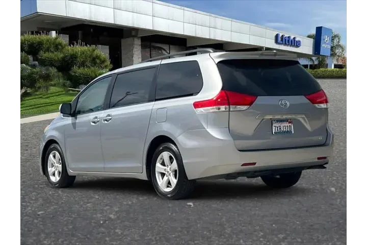 $8999 : Toyota Sienna 2012 LE 7-Pass image 7
