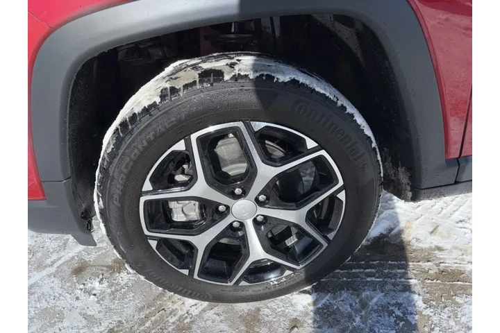 $27498 : 2024 Compass Limited image 9