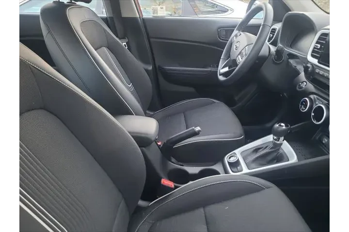 $20500 : Hyundai VENUE 2025 Limited 4 image 10