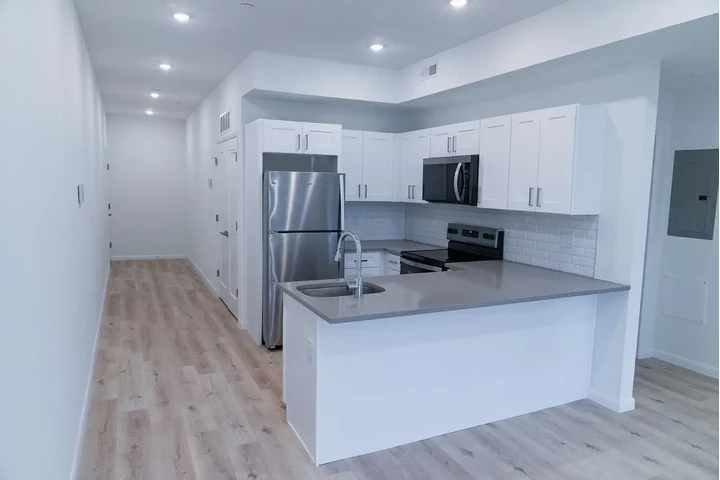 $1200 : APATAMENTO EN RENTA LISTO image 1