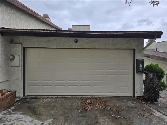 Basic roll up garage door image 1