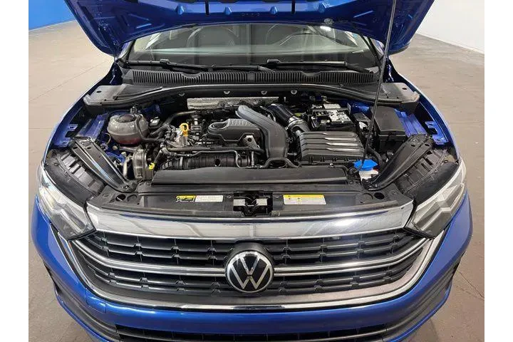 $18974 : Volkswagen Jetta 2024 SE 4dr image 9