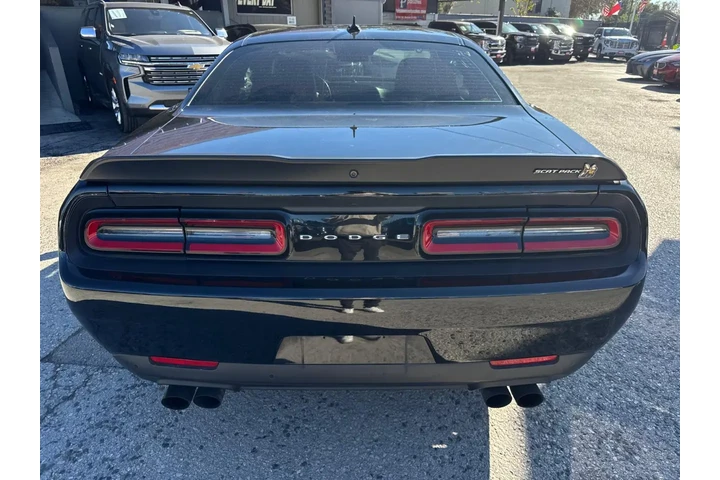 2022 Challenger R/T SCAT Pack image 5