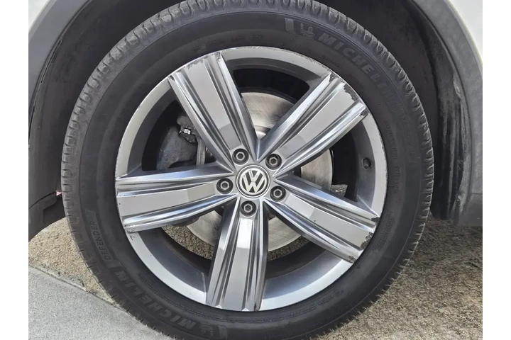 Volkswagen Tiguan 2020 AWD S image 7