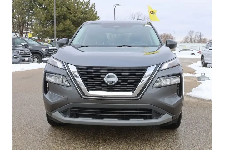 $17877 : Nissan Rogue 2023 S 4dr Cros image 2