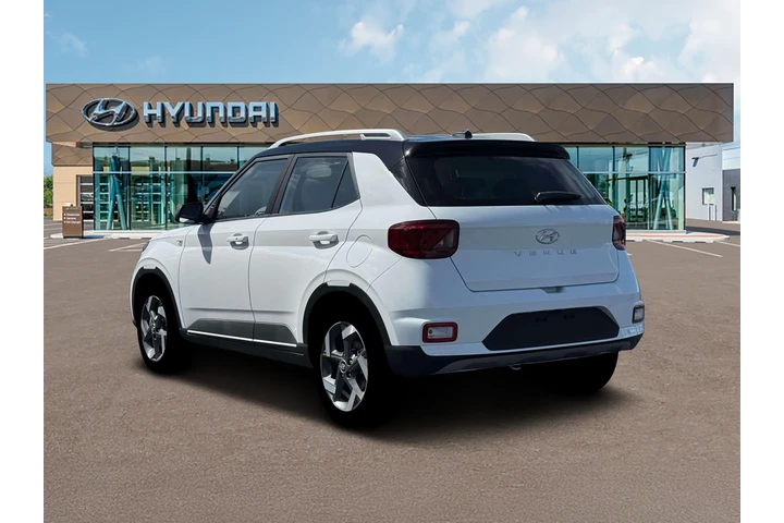 $24990 : Hyundai VENUE 2026 SEL 4dr C image 5