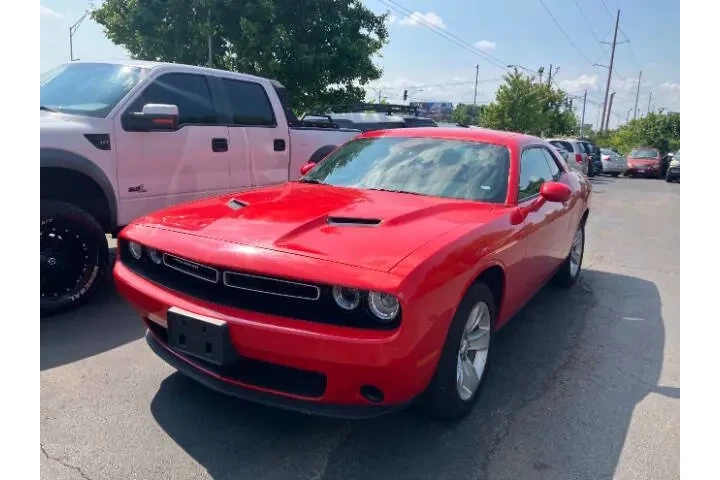 $27900 : 2023 Challenger SXT image 7