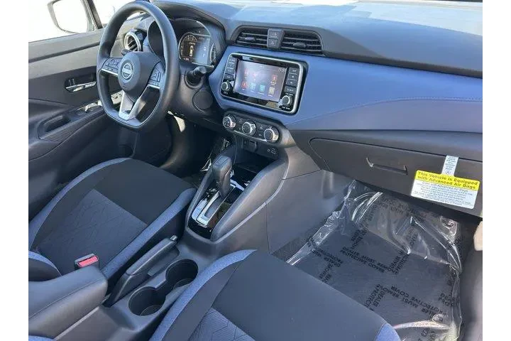 $19800 : Nissan Versa 2025 SV 4dr Sed image 8