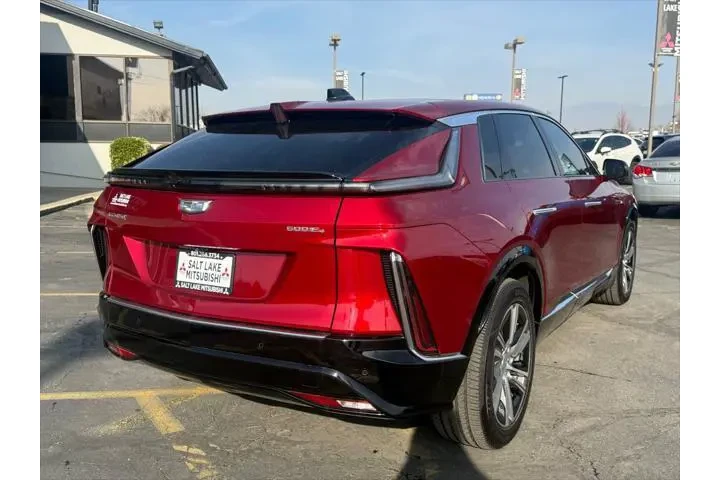 $34236 : Cadillac LYRIQ 2024 AWD Luxu image 7