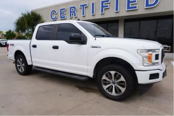 $26225 : Ford F-150 2020 4x2 XL 4dr S image 2