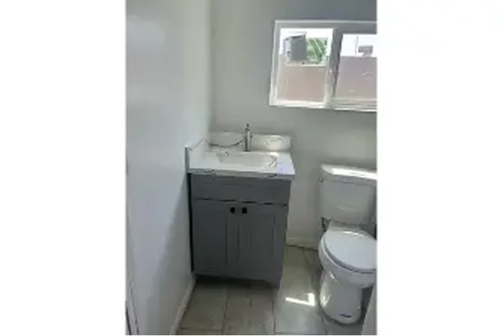 $1450 : Cuarto privado image 1