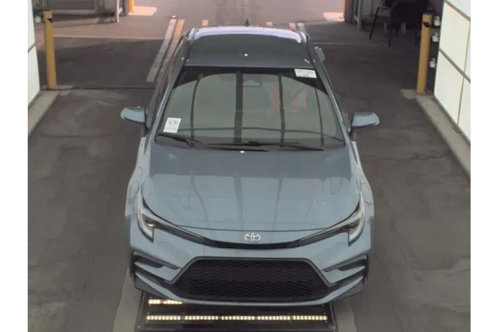 $22993 : Toyota Corolla 2024 SE 4dr S image 2