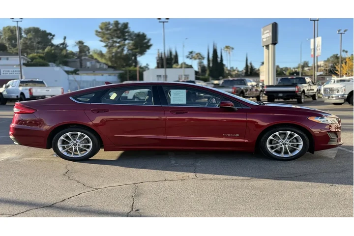 $16495 : Ford Fusion Hybrid 2019 SE 4 image 8