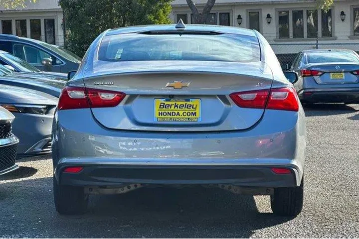 $14991 : Chevrolet Malibu 2024 LT 4dr image 5