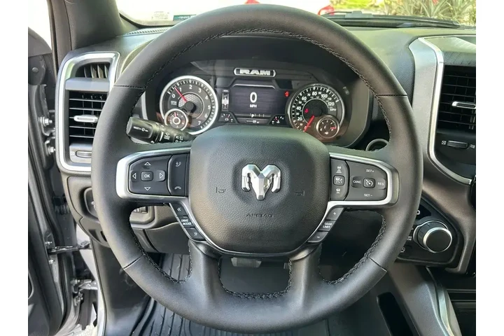 $38996 : Ram 1500 2025 4x4 Big Horn 4 image 10