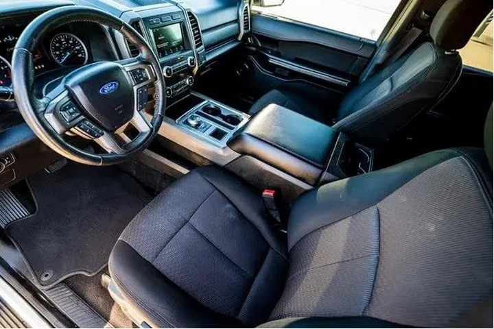 $20301 : Ford Expedition 2019 4x2 XLT image 7