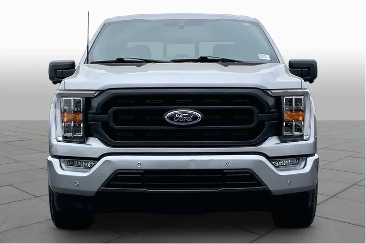 $30221 : Ford F-150 2021 4x2 XL 4dr S image 4
