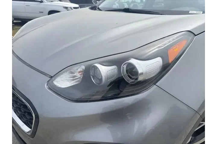 $14999 : Kia Sportage 2022 LX 4dr SUV image 8