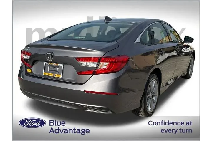$17900 : Honda Accord 2021 LX 4dr Sed image 4