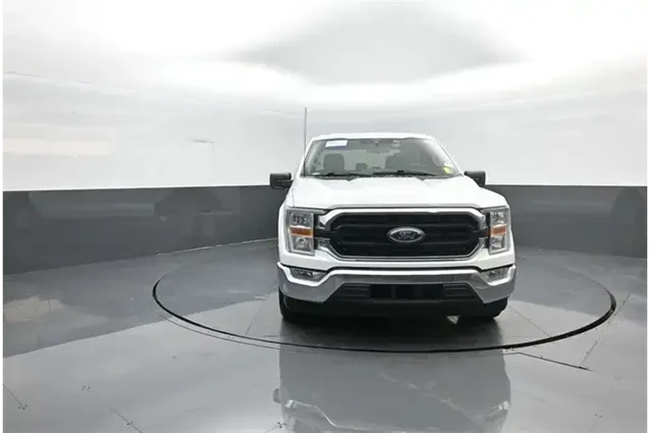 $24780 : Ford F-150 2022 4x2 XLT 4dr image 2