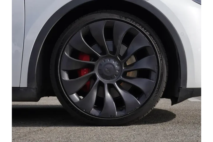 $26392 : Tesla Model Y 2022 AWD Perfo image 9