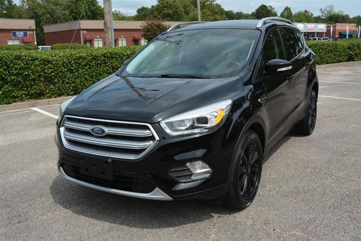 2017 Escape Titanium image 2