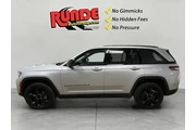 $31641 : Jeep Grand Cherokee 2023 4x4 thumbnail