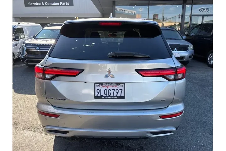 $25388 : Mitsubishi Outlander 2024 AW image 5