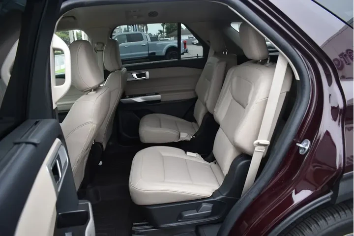 $31890 : Ford Explorer 2023 Limited 4 image 10